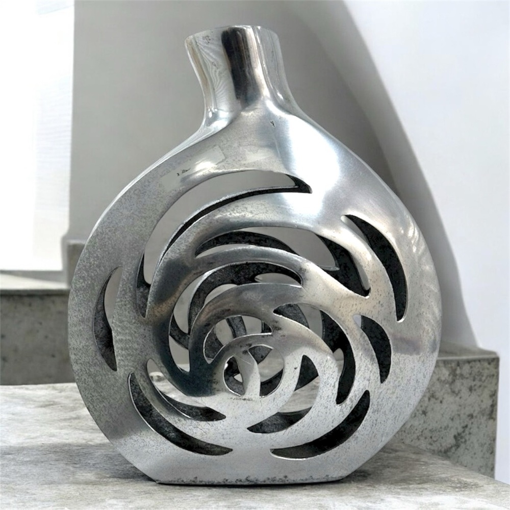 Modern Aluminum Swirl Cutout Vase – Abstract Art Sculpture Home Décor